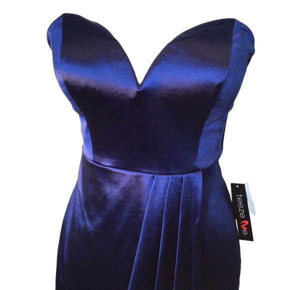 Teeze Me Navy Stretch Satin Faux Wrap Gown Size 5/6 NWT - Picture 4 of 12